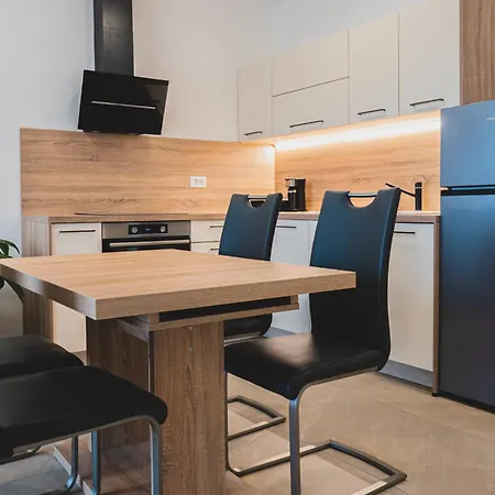 Apartma Ksenija *