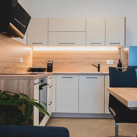 아파트 Apartma Ksenija Crnice