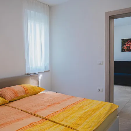 아파트 Apartma Ksenija Crnice